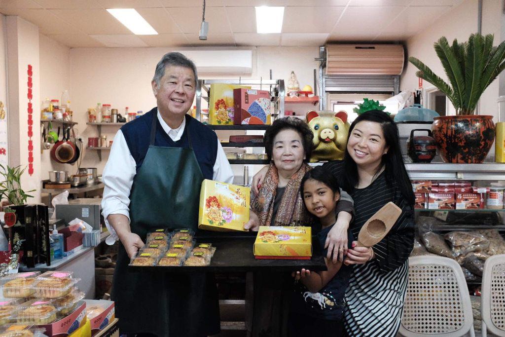Mooncakes bind three generations of West Australian-Chinese Foodies